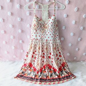 No Boundaries, Floral Cream Rose, Knee Dress, Womens Medium, Soft & Cute